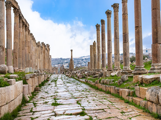 Visit Jerash Roman Ruins on Jordan Holiday