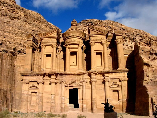 Tour of Petra on holiday vacation to Jordan